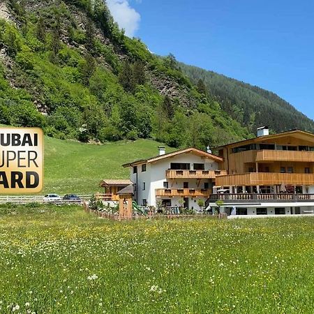 Gastehaus Haus Barbara Apartamento Neustift im Stubaital Exterior foto